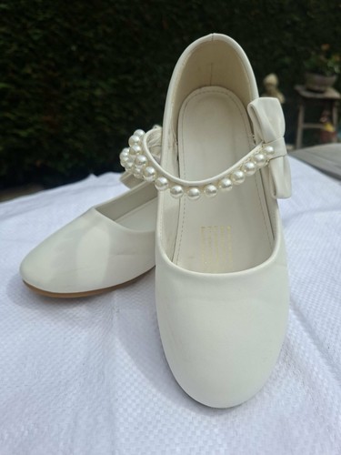 Girls bridesmaids shoes cream - girls,